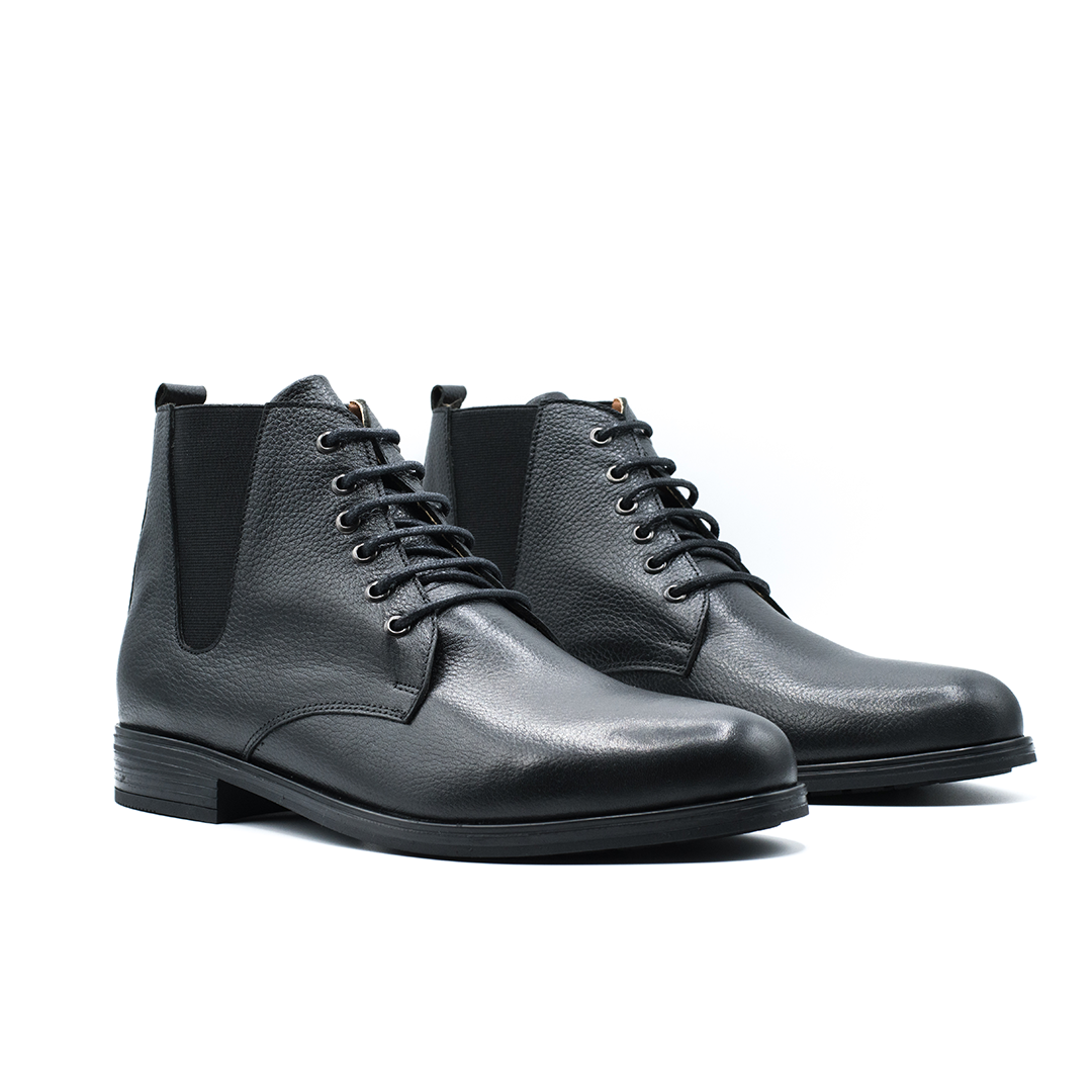 BOTTINE EN CUIR NOIR Rf 793