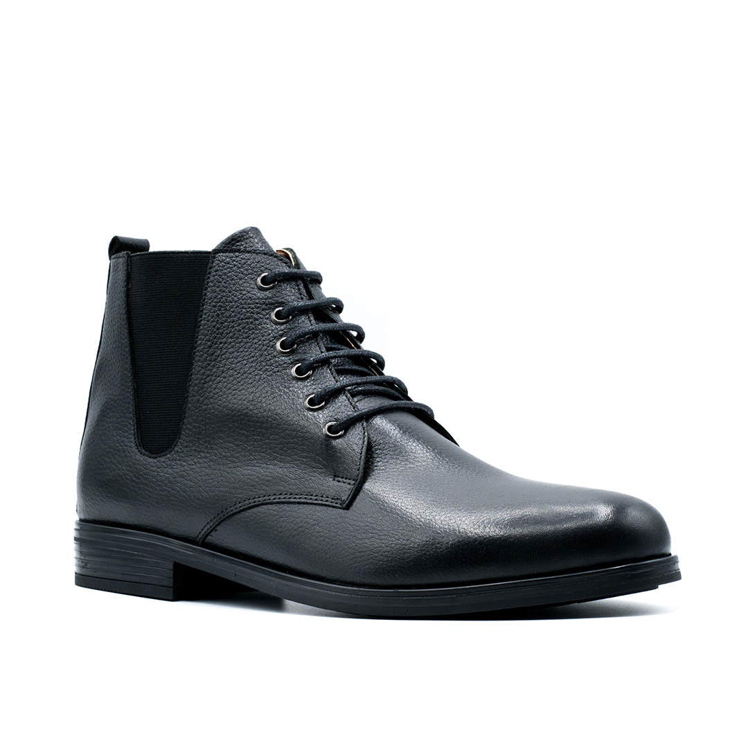 BOTTINE EN CUIR NOIR Rf 793