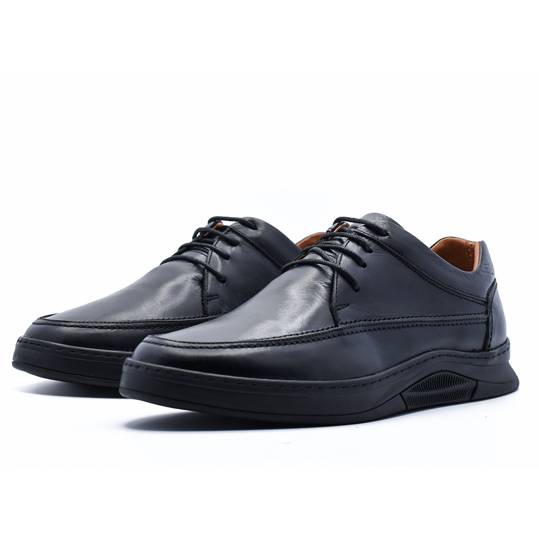 BASKETS EN CUIR NOIR RF795