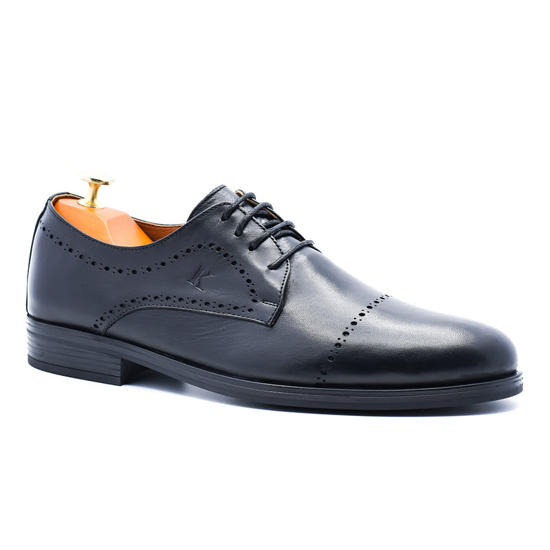 CHAUSSURE CLASS EN CUIR NOIR RF 711