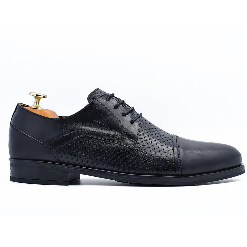 CHAUSSURE CLASS EN CUIR NOIR RF 765